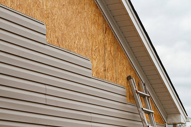 24/7 Emergency Storm Damage Siding Repair experts in Fulton, IL